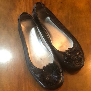 Anne Klein iflex black ballet flats
